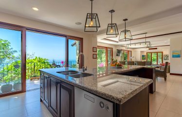 NIDO ESCONDIDO – LUXURY ESTATE WITH 2 VILLAS, POOL, AND SPECTACULAR VIEWS