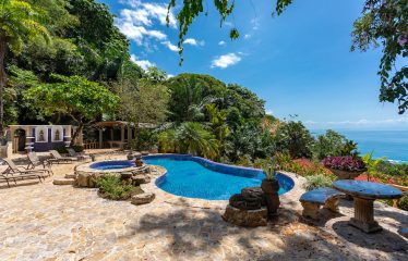 NIDO ESCONDIDO – LUXURY ESTATE WITH 2 VILLAS, POOL, AND SPECTACULAR VIEWS