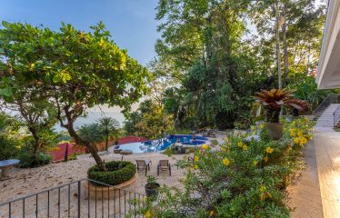 NIDO ESCONDIDO – LUXURY ESTATE WITH 2 VILLAS, POOL, AND SPECTACULAR VIEWS