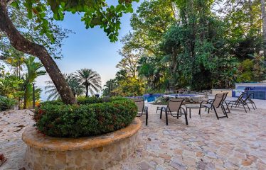 NIDO ESCONDIDO – LUXURY ESTATE WITH 2 VILLAS, POOL, AND SPECTACULAR VIEWS