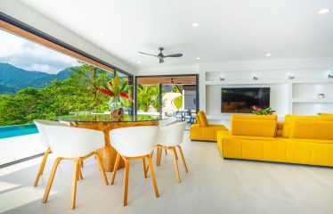 4 BEDROOM LUXURY HOME WITH BEAUTIFUL OCEAN AND MOUNTAIN VIEWS