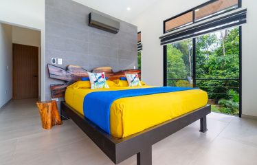 4 BEDROOM LUXURY HOME WITH BEAUTIFUL OCEAN AND MOUNTAIN VIEWS