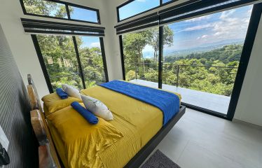 4 BEDROOM LUXURY HOME WITH BEAUTIFUL OCEAN AND MOUNTAIN VIEWS