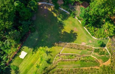 4 BEDROOM LUXURY HOME WITH BEAUTIFUL OCEAN AND MOUNTAIN VIEWS