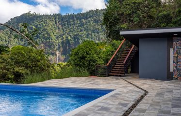 EXTRAORDINARY OCEAN-VIEW ESTATE & RETREAT OPPORTUNITY IN THE DIAMANTE VALLEY WITH RESTAURANT, POOL AND GYM – 3.5 ACRES