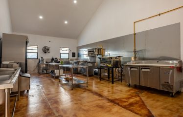 EXTRAORDINARY OCEAN-VIEW ESTATE & RETREAT OPPORTUNITY IN THE DIAMANTE VALLEY WITH RESTAURANT, POOL AND GYM – 3.5 ACRES