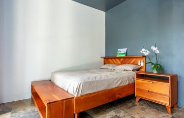 EXTRAORDINARY OCEAN-VIEW ESTATE & RETREAT OPPORTUNITY IN THE DIAMANTE VALLEY WITH RESTAURANT, POOL AND GYM – 3.5 ACRES