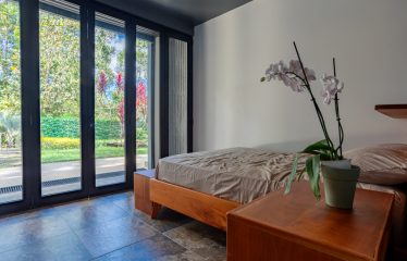 EXTRAORDINARY OCEAN-VIEW ESTATE & RETREAT OPPORTUNITY IN THE DIAMANTE VALLEY WITH RESTAURANT, POOL AND GYM – 3.5 ACRES