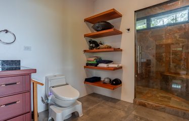 EXTRAORDINARY OCEAN-VIEW ESTATE & RETREAT OPPORTUNITY IN THE DIAMANTE VALLEY WITH RESTAURANT, POOL AND GYM – 3.5 ACRES