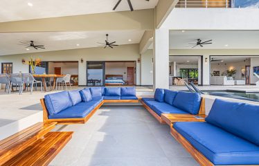 LUXURY 4 ACRES PROPERTY WITH OCEAN AND MOUNTAIN VIEW AND FRUIT TREES