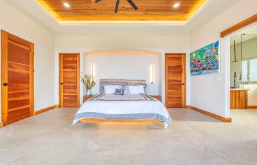 LUXURY 4 ACRES PROPERTY WITH OCEAN AND MOUNTAIN VIEW AND FRUIT TREES