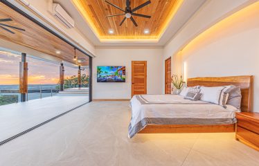 LUXURY 4 ACRES PROPERTY WITH OCEAN AND MOUNTAIN VIEW AND FRUIT TREES