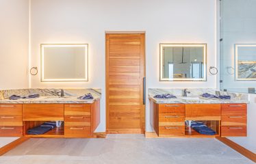 LUXURY 4 ACRES PROPERTY WITH OCEAN AND MOUNTAIN VIEW AND FRUIT TREES