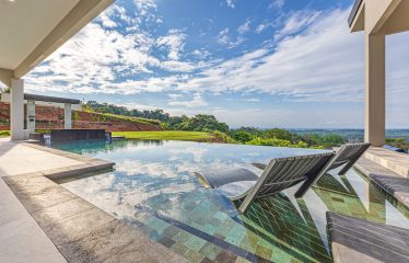 LUXURY 4 ACRES PROPERTY WITH OCEAN AND MOUNTAIN VIEW AND FRUIT TREES