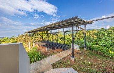 LUXURY 4 ACRES PROPERTY WITH OCEAN AND MOUNTAIN VIEW AND FRUIT TREES