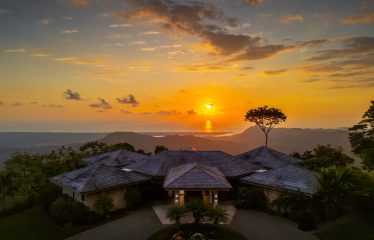SUEÑO DEL PACIFICO – A LUXURIOUS MOUNTAIN-TOP SANCTUARY WITH UNRIVALED VIEWS – 6 ACRES