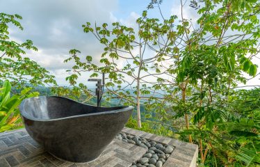 SUEÑO DEL PACIFICO – A LUXURIOUS MOUNTAIN-TOP SANCTUARY WITH UNRIVALED VIEWS – 6 ACRES