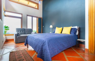 3 BEDROOM HOME WITH PRIVACY, OCEAN AND JUNGLE VIEWS – 5 ACRES