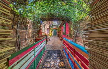 PROPERTY WITH RECORDING STUDIO, OCEAN VIEWS – 2.56 ACRES