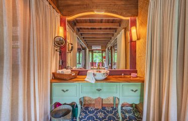 PROPERTY WITH RECORDING STUDIO, OCEAN VIEWS – 2.56 ACRES