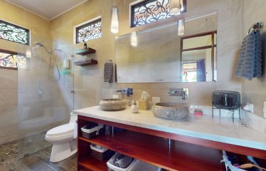 3 BEDROOM HOME WITH OCEAN AND MOUNTAIN VIEWS – 2.01 ACRES