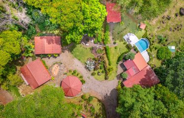 PROPERTY WITH TWO VILLAS, IN PUNTA DE MIRA – 2.5 ACRES