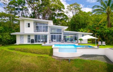 PROPERTY WITH OCEAN VIEW, IN UVITA CENTER – 0.8 ACRES