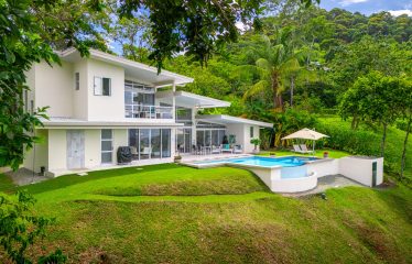 PROPERTY WITH OCEAN VIEW, IN UVITA CENTER – 0.8 ACRES