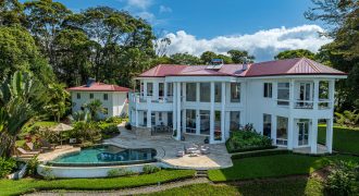 PROPERTY WITH 5 BEDROOMS, IN LAUGUNAS – 17 ACRES
