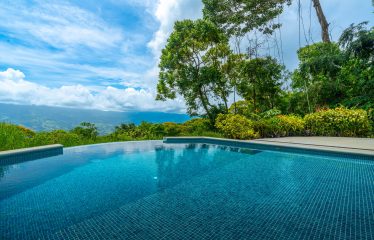 PROPERTY WITH TWO VILLAS, IN PUNTA DE MIRA – 2.5 ACRES