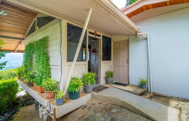 PROPERTY WITH TWO VILLAS, IN PUNTA DE MIRA – 2.5 ACRES