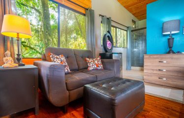 PROPERTY WITH TWO VILLAS, IN PUNTA DE MIRA – 2.5 ACRES