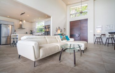 PROPERTY WITH OCEAN VIEW, IN UVITA CENTER – 0.8 ACRES