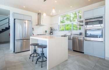 PROPERTY WITH OCEAN VIEW, IN UVITA CENTER – 0.8 ACRES