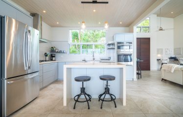 PROPERTY WITH OCEAN VIEW, IN UVITA CENTER – 0.8 ACRES