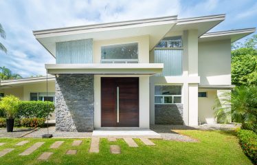 PROPERTY WITH OCEAN VIEW, IN UVITA CENTER – 0.8 ACRES