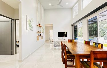 PROPERTY WITH 4 BEDROOM HOME AND POOL, IN UVITA CENTER – 1.25 ACRES