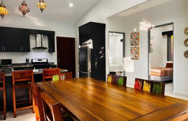 PROPERTY WITH 4 BEDROOM HOME AND POOL, IN UVITA CENTER – 1.25 ACRES