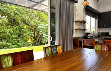 PROPERTY WITH 4 BEDROOM HOME AND POOL, IN UVITA CENTER – 1.25 ACRES