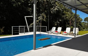 PROPERTY WITH 4 BEDROOM HOME AND POOL, IN UVITA CENTER – 1.25 ACRES