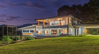 LUXURY PROPERTY WITH 3 BEDROOM HOME, IN PORTALON – 4 ACRES