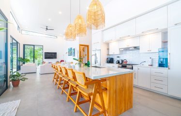 LUXURY PROPERTY IN THE MOUNTAIN CASA ROYAL, UVITA – 2.47 ACRES