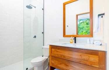 LUXURY PROPERTY IN THE MOUNTAIN CASA ROYAL, UVITA – 2.47 ACRES