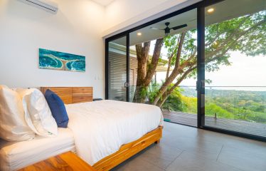 LUXURY PROPERTY IN THE MOUNTAIN CASA ROYAL, UVITA – 2.47 ACRES