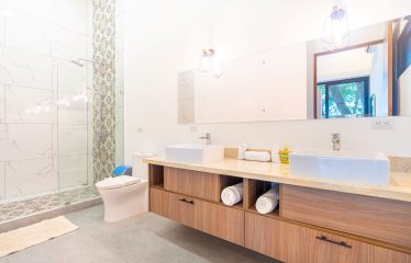 LUXURY PROPERTY IN THE MOUNTAIN CASA ROYAL, UVITA – 2.47 ACRES