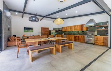 PROPERTY WITH 4 BEDROOM HOME, IN OJOCHAL – 12 ACRES