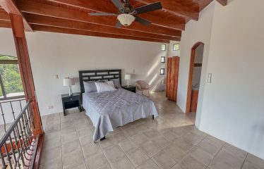 PROPERTY WITH SIX VILLAS IN TRES RIOS, WITH MOUNTAIN VIEWS – 0.24 ACRES