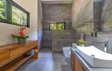 PROPERTY WITH 4 BEDROOM HOME, IN OJOCHAL – 12 ACRES