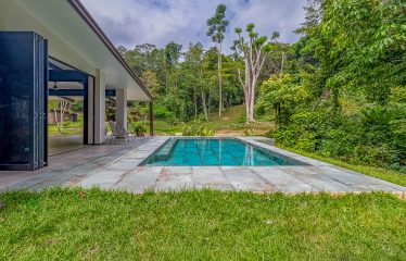 PROPERTY WITH 4 BEDROOM HOME, IN OJOCHAL – 12 ACRES