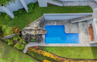 PROPERTY WITH SIX VILLAS IN TRES RIOS, WITH MOUNTAIN VIEWS – 0.24 ACRES